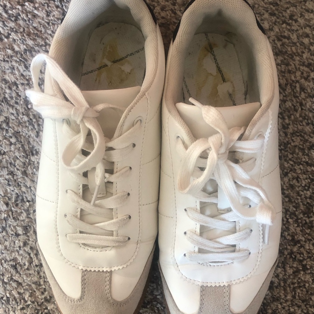 Shoe Dazzle White Leather Sneakers w/ Brown Gum Sole - Gray Toe - Black Heel Tab - Picture 8 of 8
